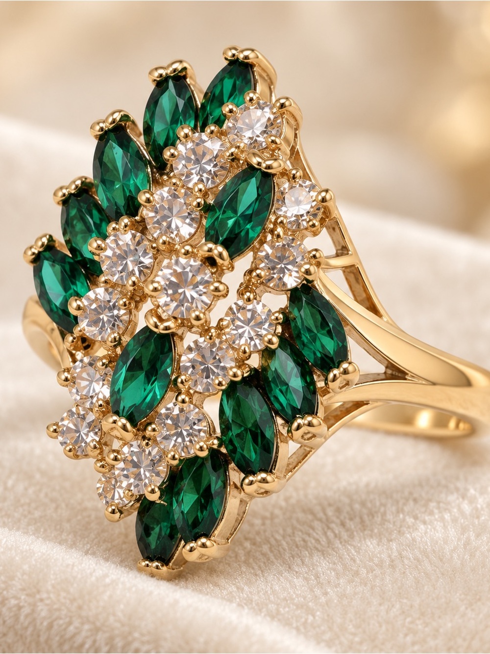 18k Yellow Gold Electroplate Green And White Cubic Zirconia Ring size 6.5